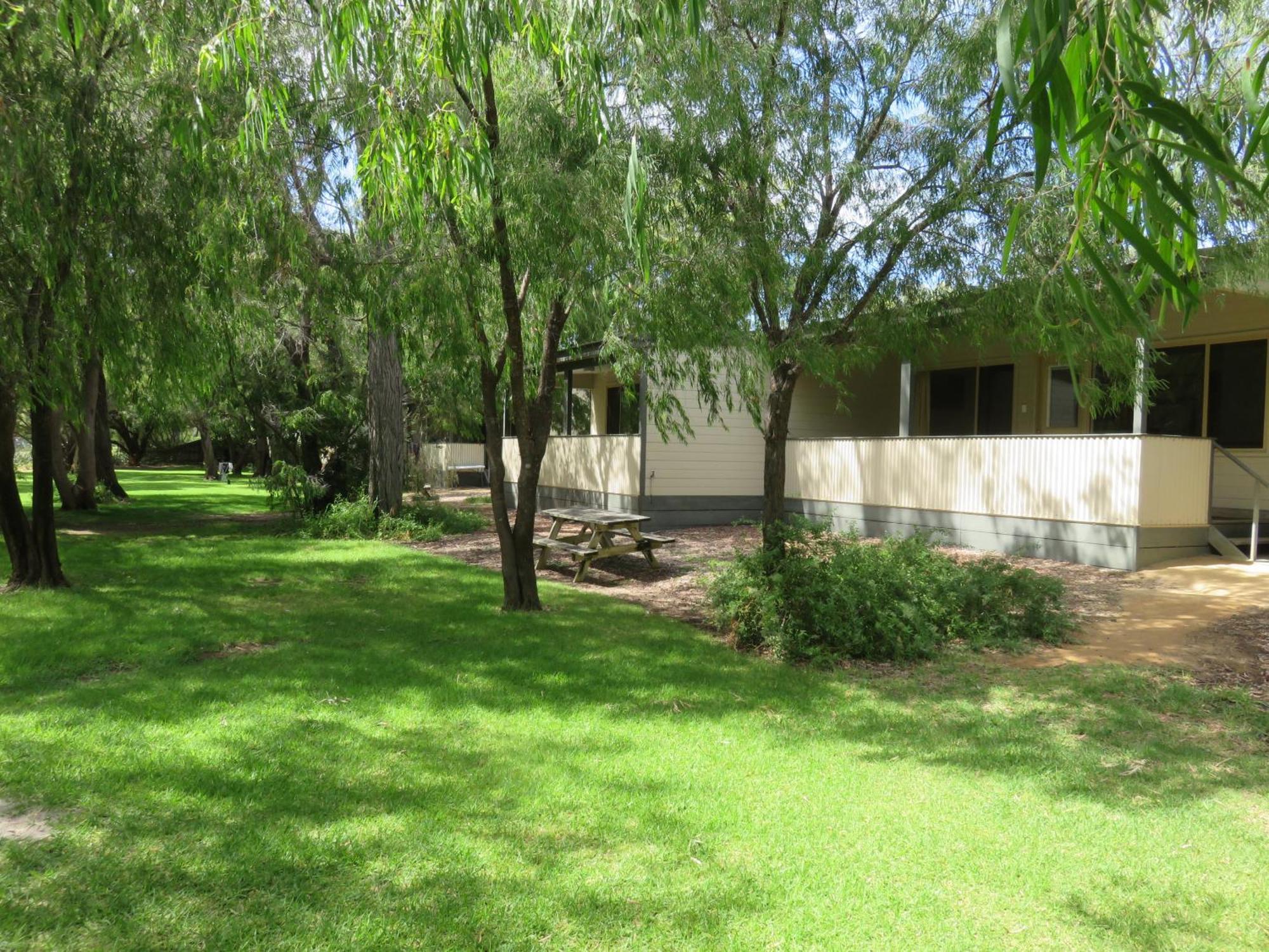 Siesta Park Holiday Resort Absolute Beachfront Resort Busselton Exterior photo