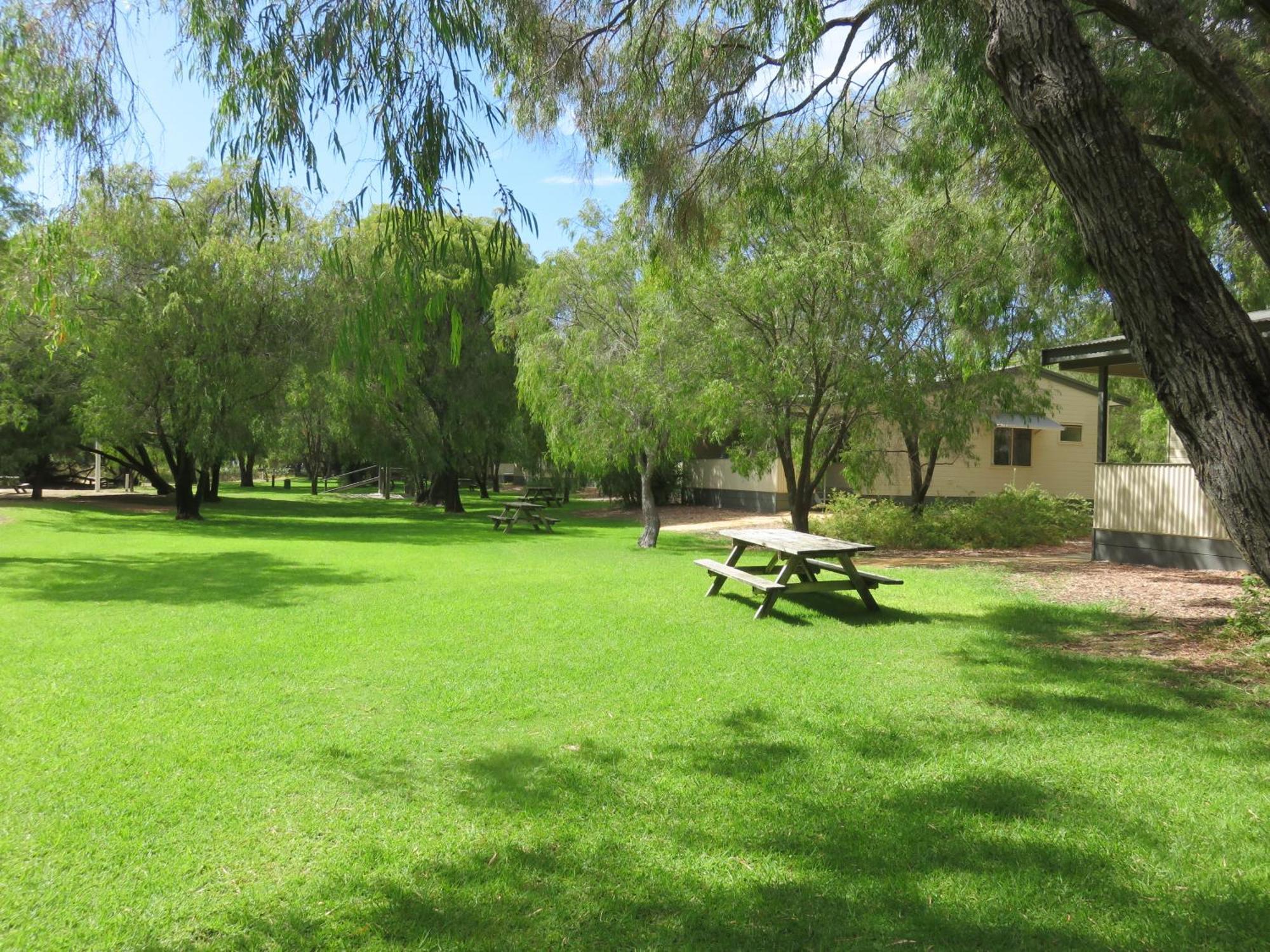 Siesta Park Holiday Resort Absolute Beachfront Resort Busselton Exterior photo
