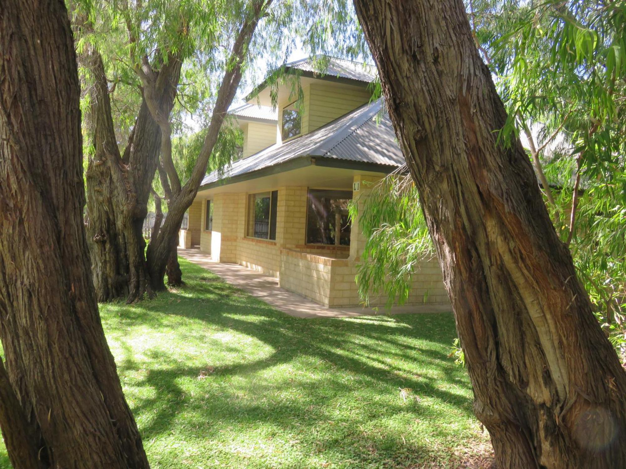 Siesta Park Holiday Resort Absolute Beachfront Resort Busselton Exterior photo
