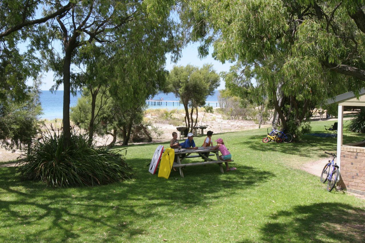Siesta Park Holiday Resort Absolute Beachfront Resort Busselton Exterior photo